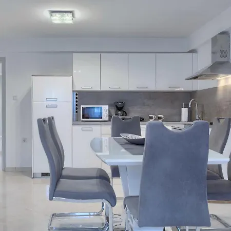 Appartement Meden By Interhome Galižana