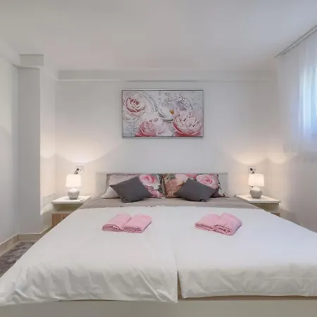 Meden By Interhome Appartement Galižana